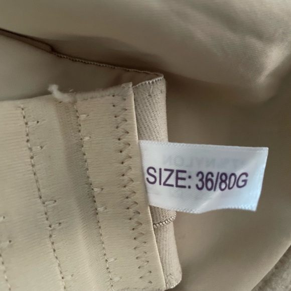Nude Convertible Bra fits like 36F (rubs small says 36H on tags) NWOT - Picture 2 of 3
